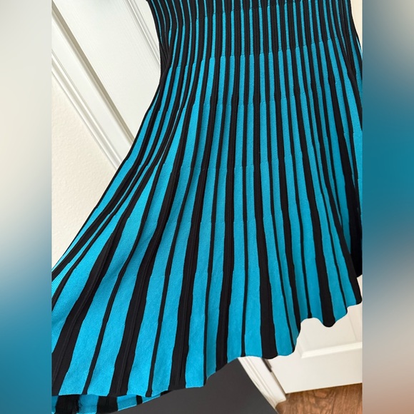 Nanette Lepore Teal & Black Vertical Stripes Mid Century Mod Cocktail Knit Dress - Picture 6 of 10